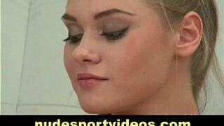 Amateur blonde does naked exercises - porn video