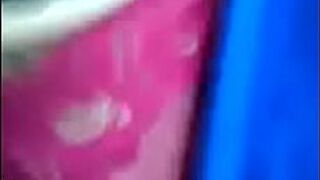 Fingered on the way to work - porn video