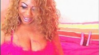 gordelicia showing her tits on webcam - porn video