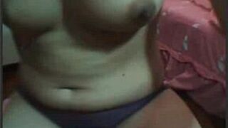 Hot Asian Girl Shows Pussy on Cam - porn video