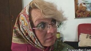 Lonely granny is pleasing an young stud - porn video